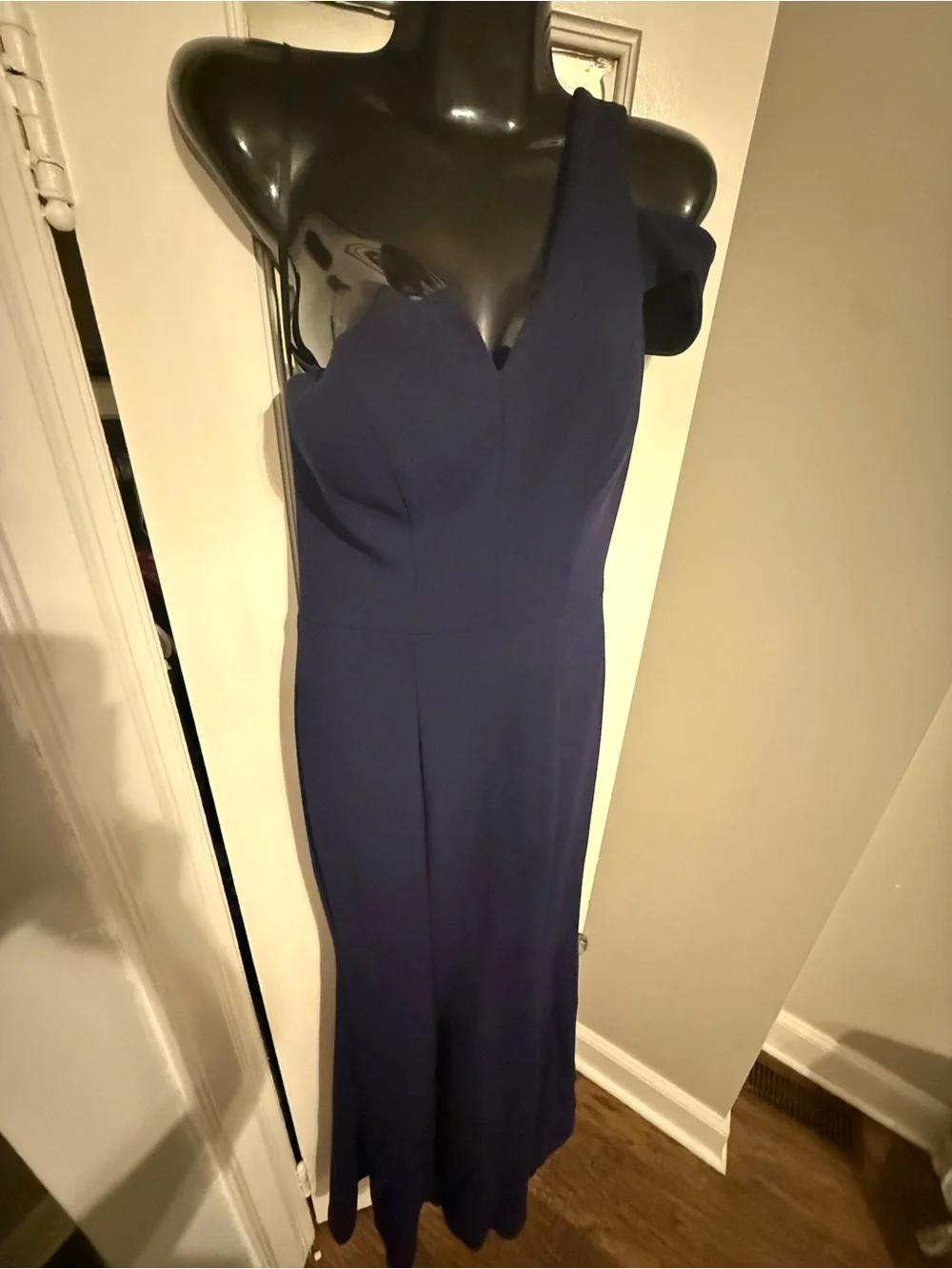 Betsy & Adam Navy Blue Crepe One Shoulder Cold Shoulder Trumpet Gown Sz 4